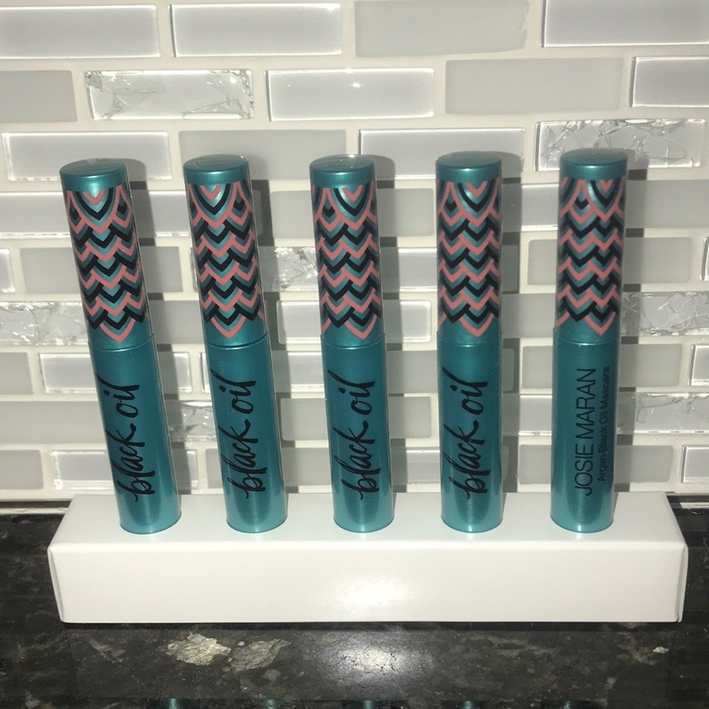 SOLD Josie Maran Mascara BLACK🖤LAST 1 - Picture 4 of 4